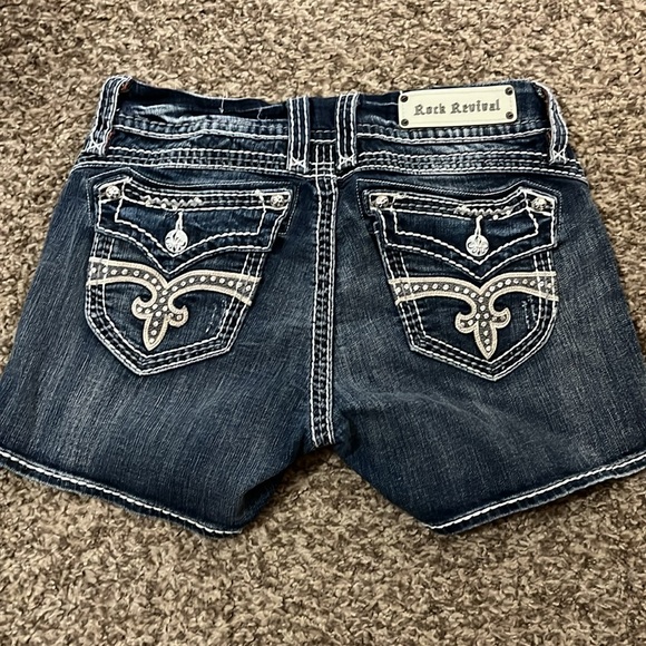 Rock Revival Scarlett Easy Shorts - Picture 4 of 7